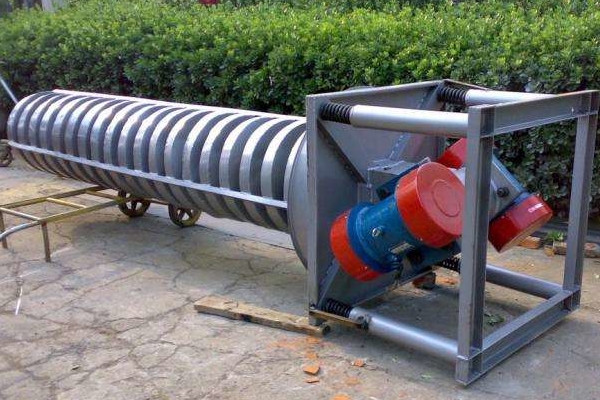 關(guān)于垂直振動(dòng)輸送機(jī)，了解了嗎